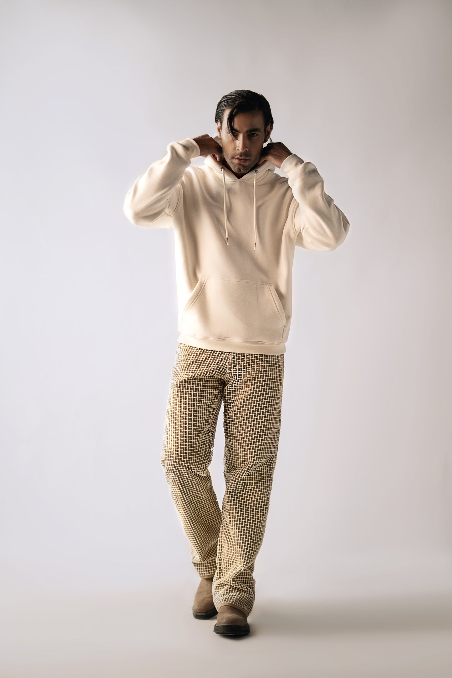 Dont be Cliche Hoodie (Unisex)